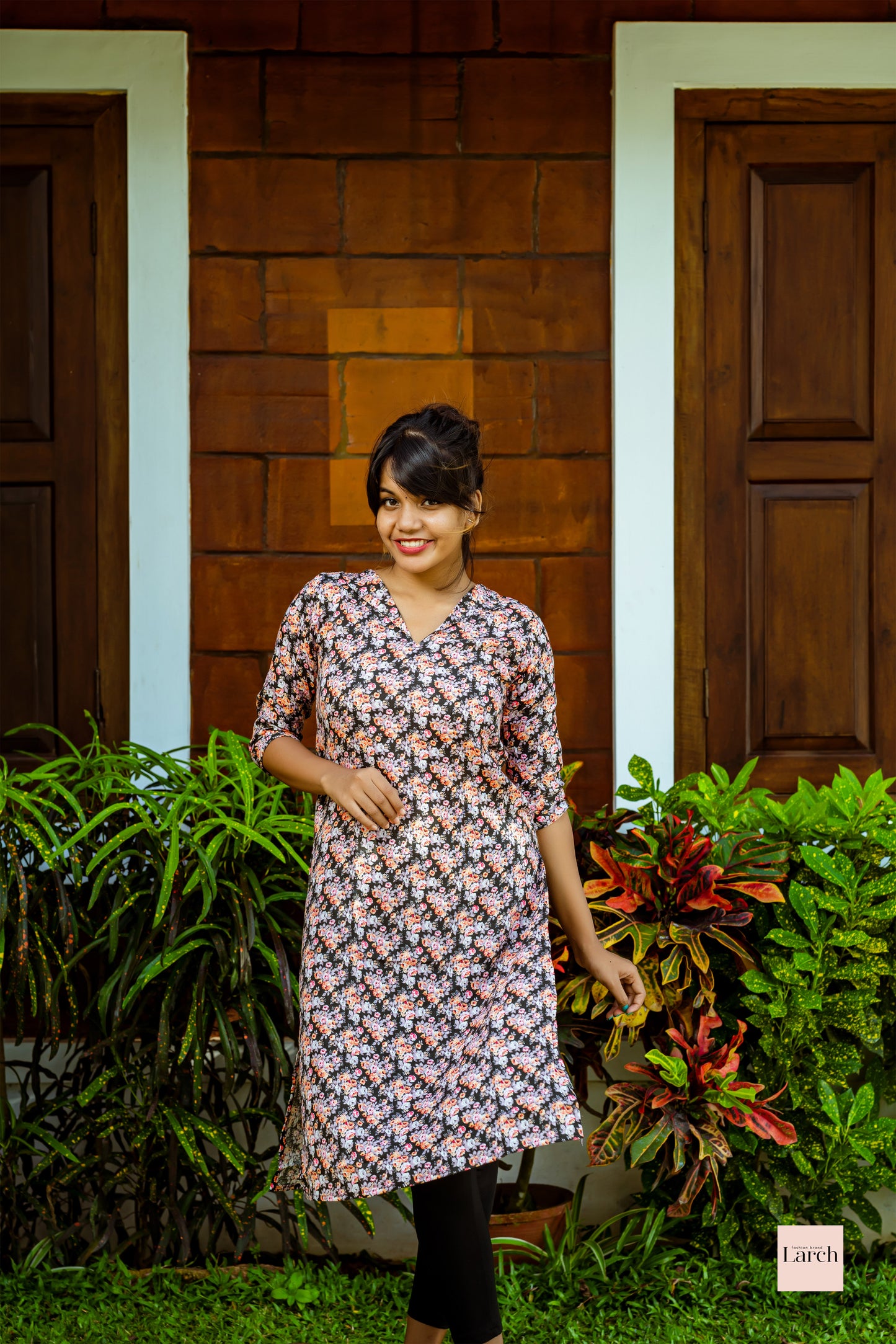 Esa Cotton Floral Straight Kurta | Larch Fashion Brand